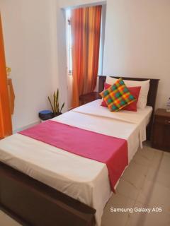 Sri White Villa Airport Boutique Hotel - Katunayaka - 9