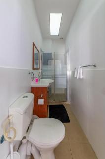 HaYarden Vibe - 1 Bedroom With Balcony By Vacay - Tel Aviv - 3