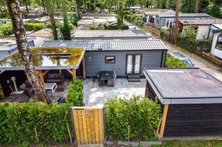 Luxe Chalet Veluwe Sauna en Hottub - Hoenderloo - 8