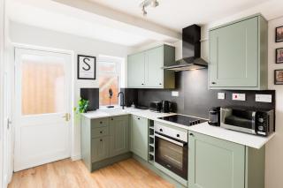 Stylish 2-Bedroom Townhouse in Stratford upon Avon - Stratford-upon-Avon - 0