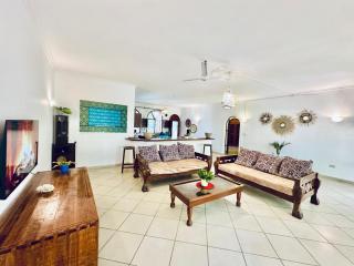 Marina Seaside Apartments - 6