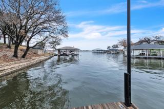 Lake House at Granbury home - 9