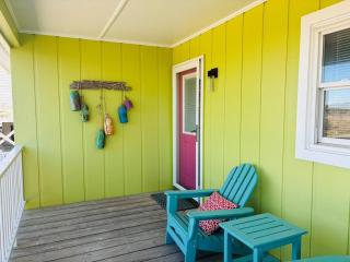 When Pigs Fly Home - Holden Beach - 8