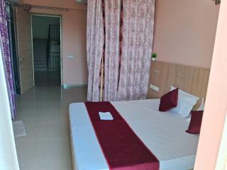 Sushila home stay vrindavan - 4