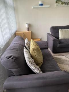 Chalet 192, Hemsby - Two bed chalet, sleeps 5, pet friendly, bed linen and towels included - Hemsby - 8
