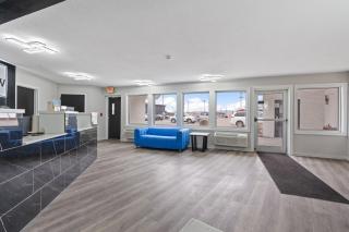 Willow Inn Suites - Eau Claire - 1