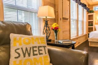 Lakeview Cottage - Flat Rock - 3