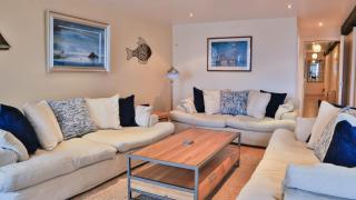 Harbourside Apartment - 7