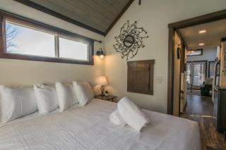 Skyview Cottage - Flat Rock - 3