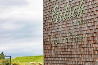 Design-Chalet mit Teilseeblick, Pool, Spa & Restaurant - 3