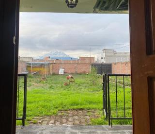 Casa familiar con vista al Chimborazo - Descubre Riobamba - Riobamba - 0