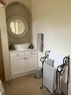 Quince Cottage - - 1