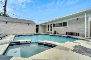 Poolside Paradise - Spacious - Peaceful Patio - Sint-Petersburg - 5