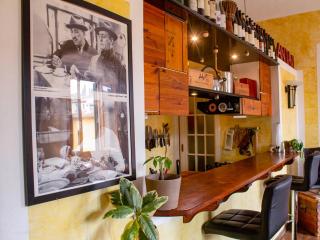 Wine House - Salutati - Florence - 3