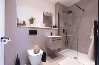 2 bed Luxury Apartment, Parking, Gym, Concierge - Manchester - 1