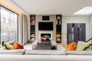 Award Winning Interior Designed Luxurious Mews in Knightsbridge - London - 0