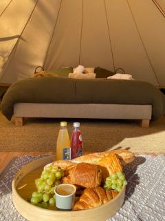 Tente luxe avec jacuzzi vue lac 3 - 3