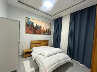 Cozy and Chic Apartment - 4