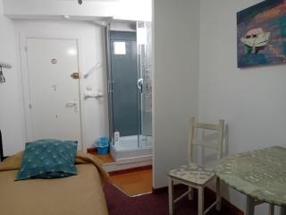 Gazelle Guest House and Art Gallery - Ruffec - 3