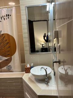 Fully furnished 2 bedroom apartment - 4