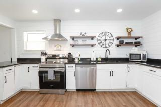 Sojourn Bayview Sanctuary Home Sleeps 6 - 0