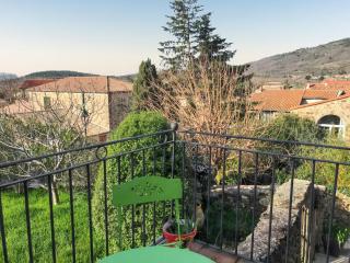 Maison chaleureuse à Saint-Privat, 80 m² avec cour. - 9