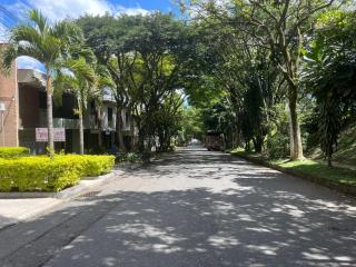 Laureles la castellana habitación 2 - 4