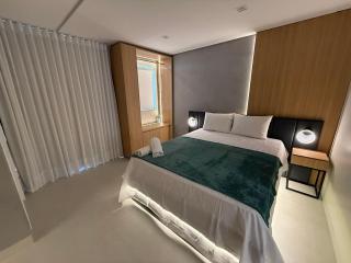 Apartamento com suíte e varanda no centro - Barreiras - 0