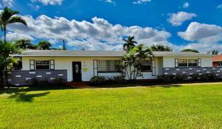 Renovated Sept 2024! Pool - Mini Golf - Volleyball - - 6