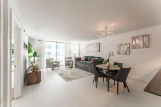 Lux Brickell Bay Condo City Views & Prime Location - Miami - 0