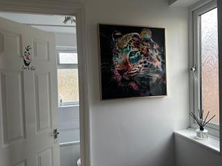 SIRIUS A PROPERTIES - 3 Bedrooms - - Amazing Hillside Views of Derby City Centre - - Free WIFI - - NETFLIX - - SKY-SPORTS - - MONOPOLY - - UNO - - CARDS - 2