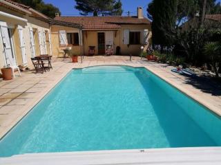 Maison provençale familiale avec piscine - 6 personnes - Lambesc - 8