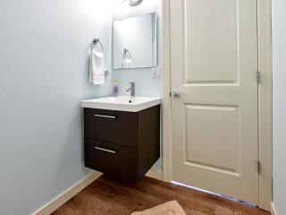 Lincoln Beach Retreat - 2