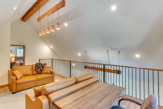 Game Room and Deck Pet-Friendly Lake Arrowhead Home - Lake Arrowhead - 2