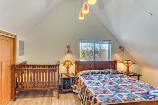 Game Room and Deck Pet-Friendly Lake Arrowhead Home - Lake Arrowhead - 1