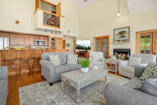 Grandview - Pet friendly, Waterfront home with dock! - Deep Hole - 5