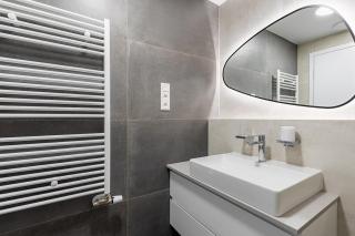 Stylish Haven SkyPark Apartment - Bratislava - 8