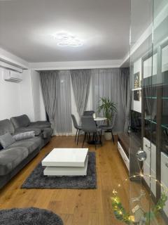 Lamar Parlament De Luxe - Bucarest - 9