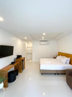 Veeyava House Bangtao - 4