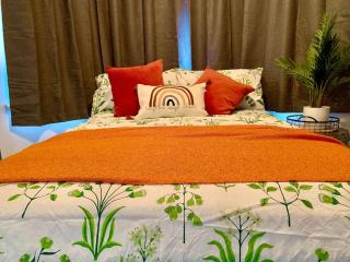 Amazing Double Ensuite Room - 9