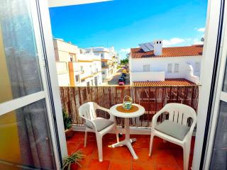 Apartamento céntrico con terraza y aire acondicionado solo familia y pareja - Conil de la Frontera - 0