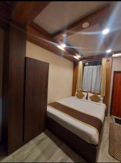 Breezy Gorge Homestay - Cherrapunji - 3