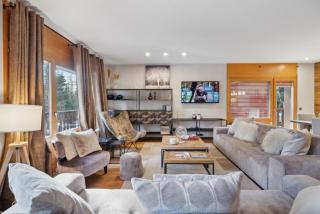 The B Side - Palm Springs by Mrs Miggins - Crans-Montana - 3