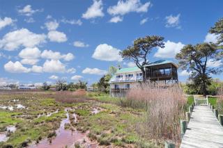 Heron's Cove on Salt Meadow - Pet friendly, waterfront home! - 9