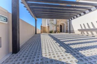 Golf Ocean Views & Pure Luxury Await You - 5