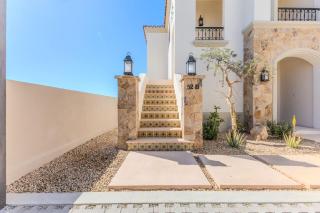 Golf Ocean Views & Pure Luxury Await You - 4