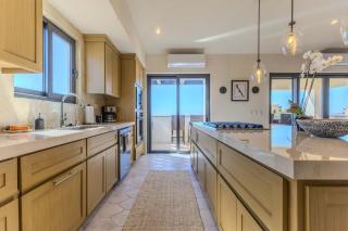 Golf Ocean Views & Pure Luxury Await You - 2