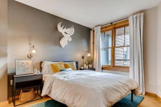 Luxury 2 bed 2 bath Condo in River Run with Pool and Hot Tub - 8