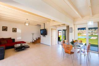Haus In Kolympia Mit Parkplatz Und Bergblick - Kolymbia - 2