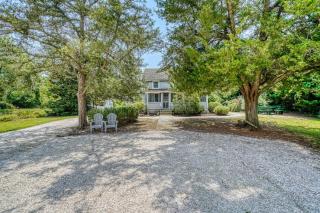 Homestead - Located on Main Street with outdoor shower! - 7